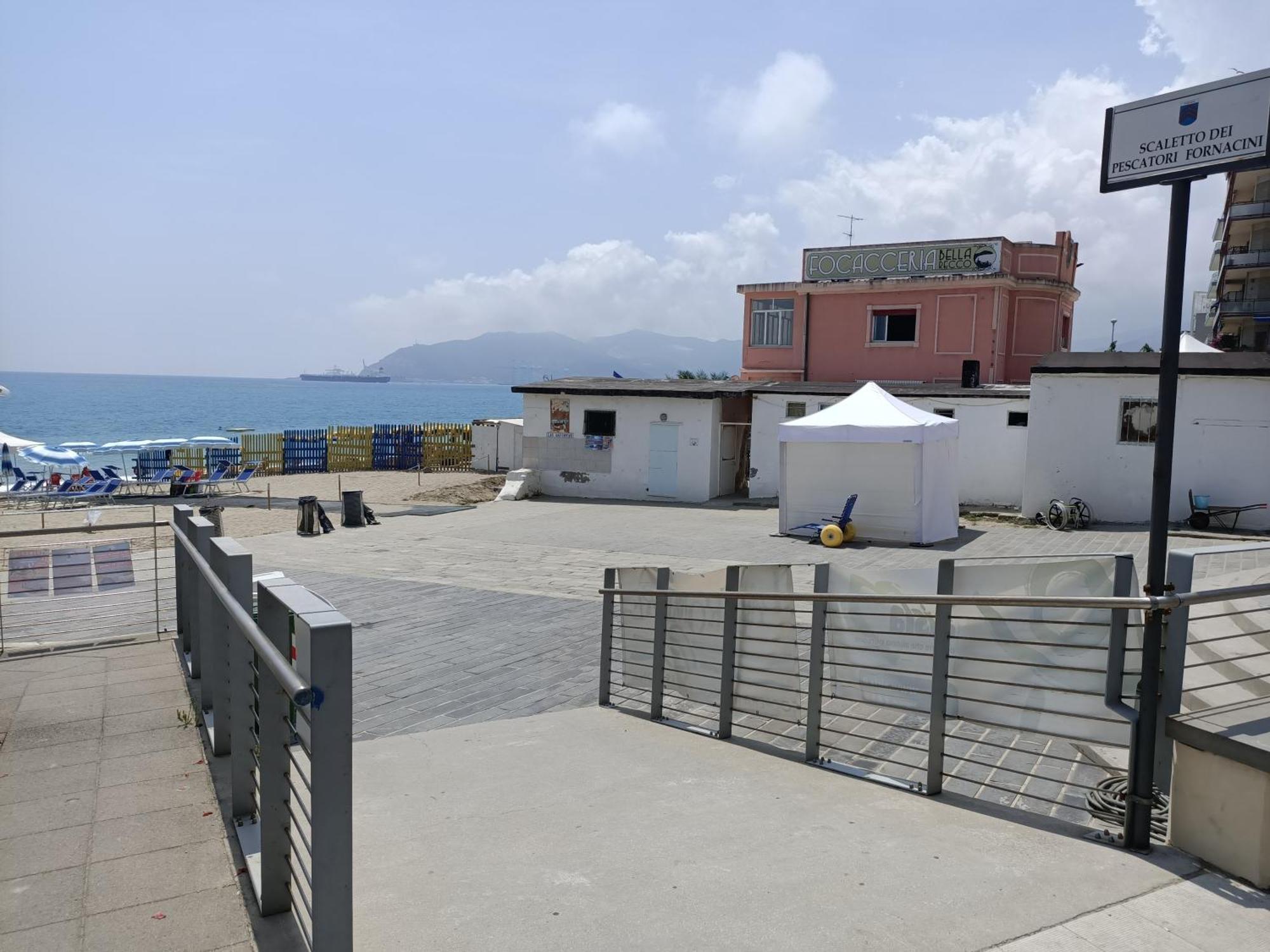 サヴォーナCasa Di Noemi - Seafront With Parkingアパートメント エクステリア 写真